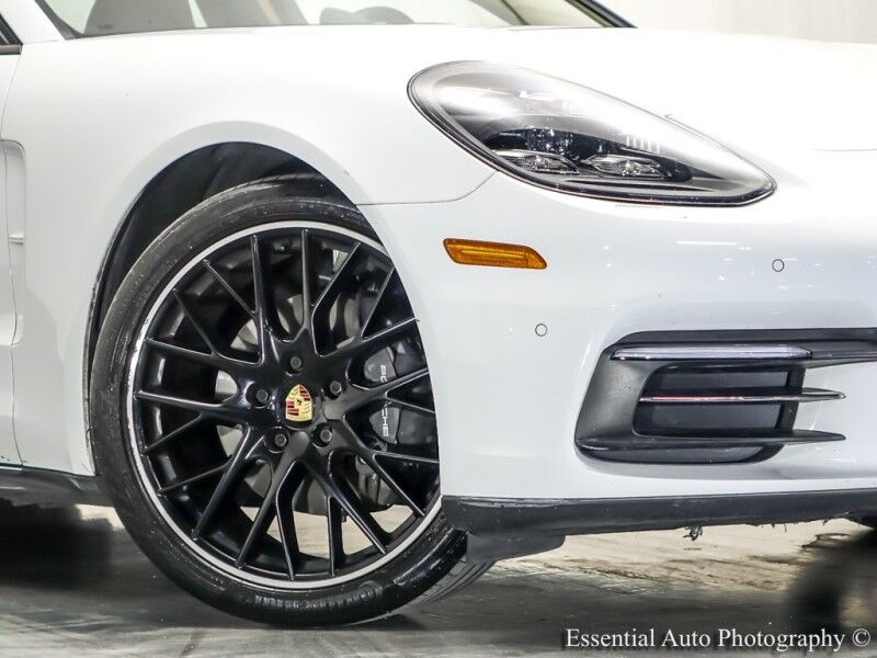 2019 Porsche Panamera 4 Executive