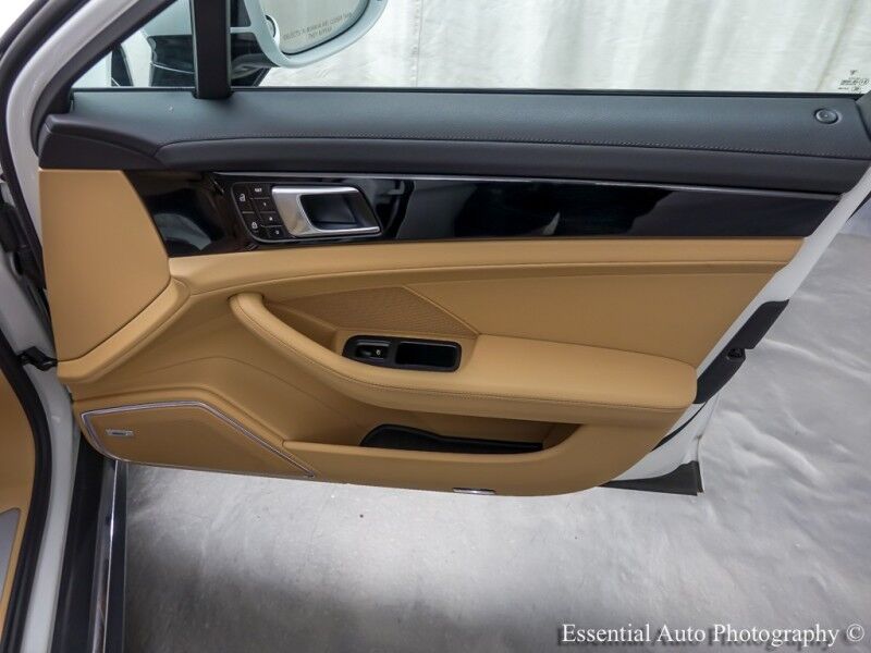 2019 Porsche Panamera 4 Executive Willowbrook IL