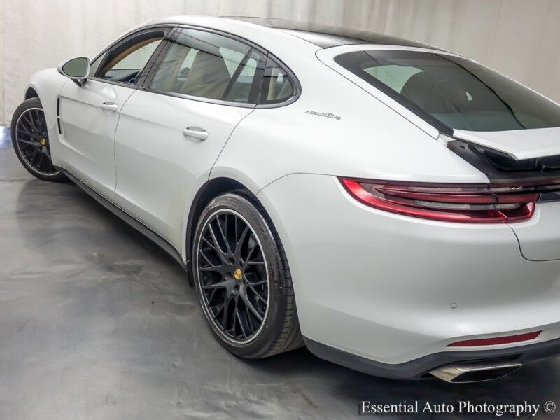 2019 Porsche Panamera 4 Executive Willowbrook IL