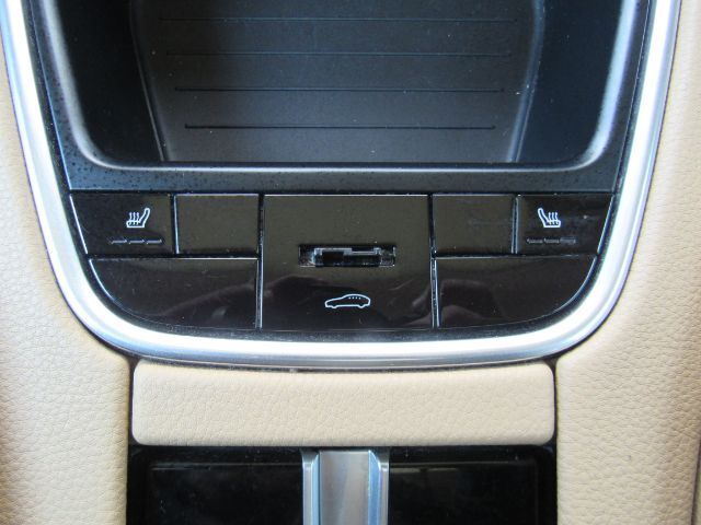 2019 Porsche Panamera 4 Plano TX