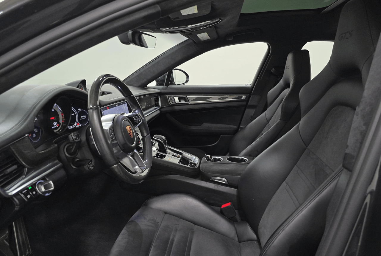 2019 Porsche Panamera GTS