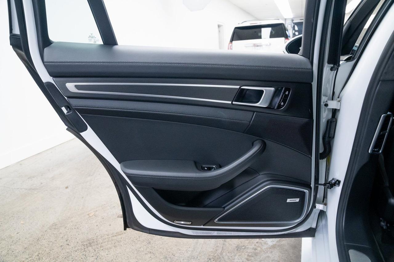 2019 Porsche Panamera Turbo 1 Owner Vented Seats Premium Plus Package Portland OR