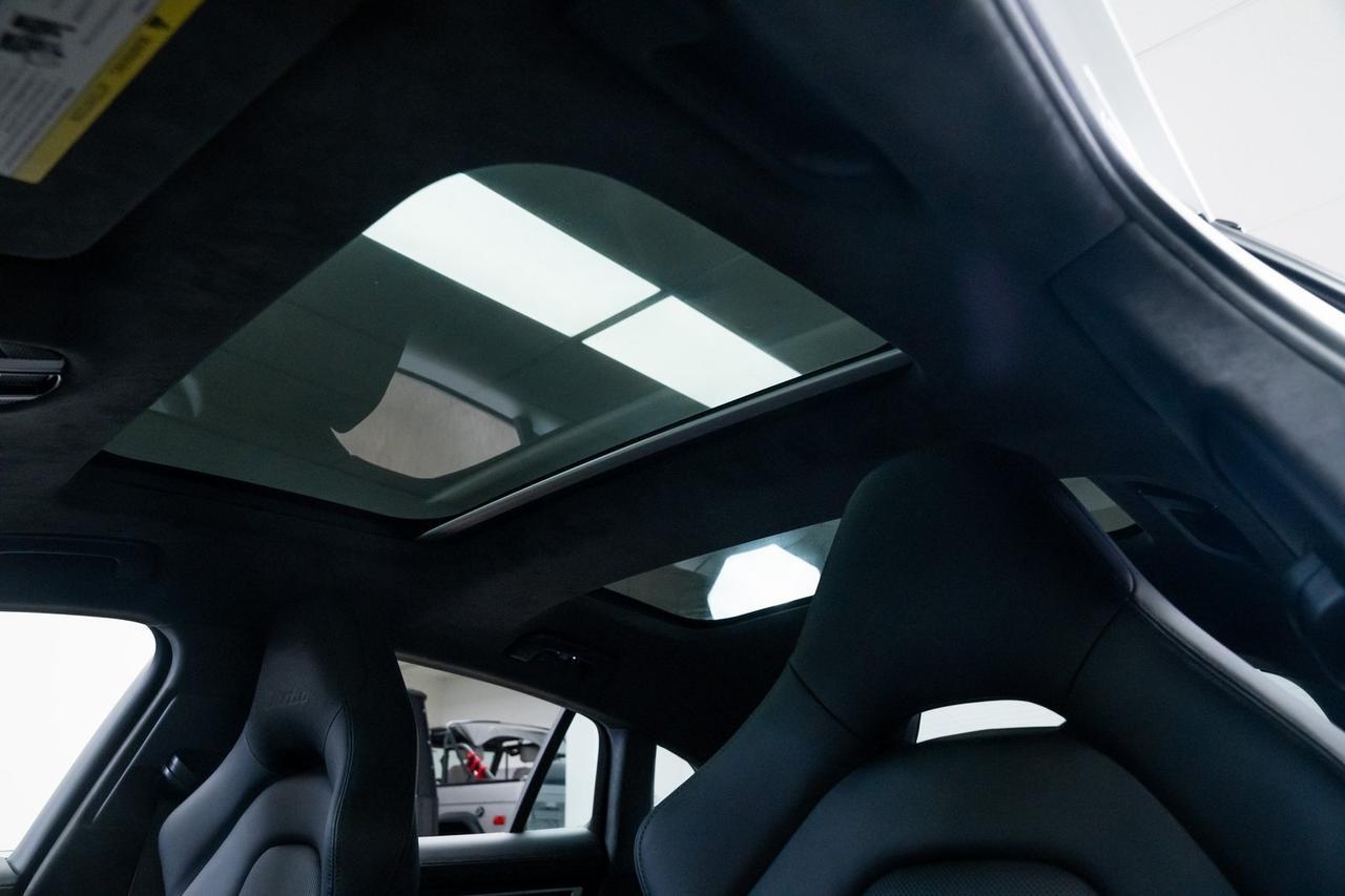 2019 Porsche Panamera Turbo 1 Owner Vented Seats Premium Plus Package Portland OR