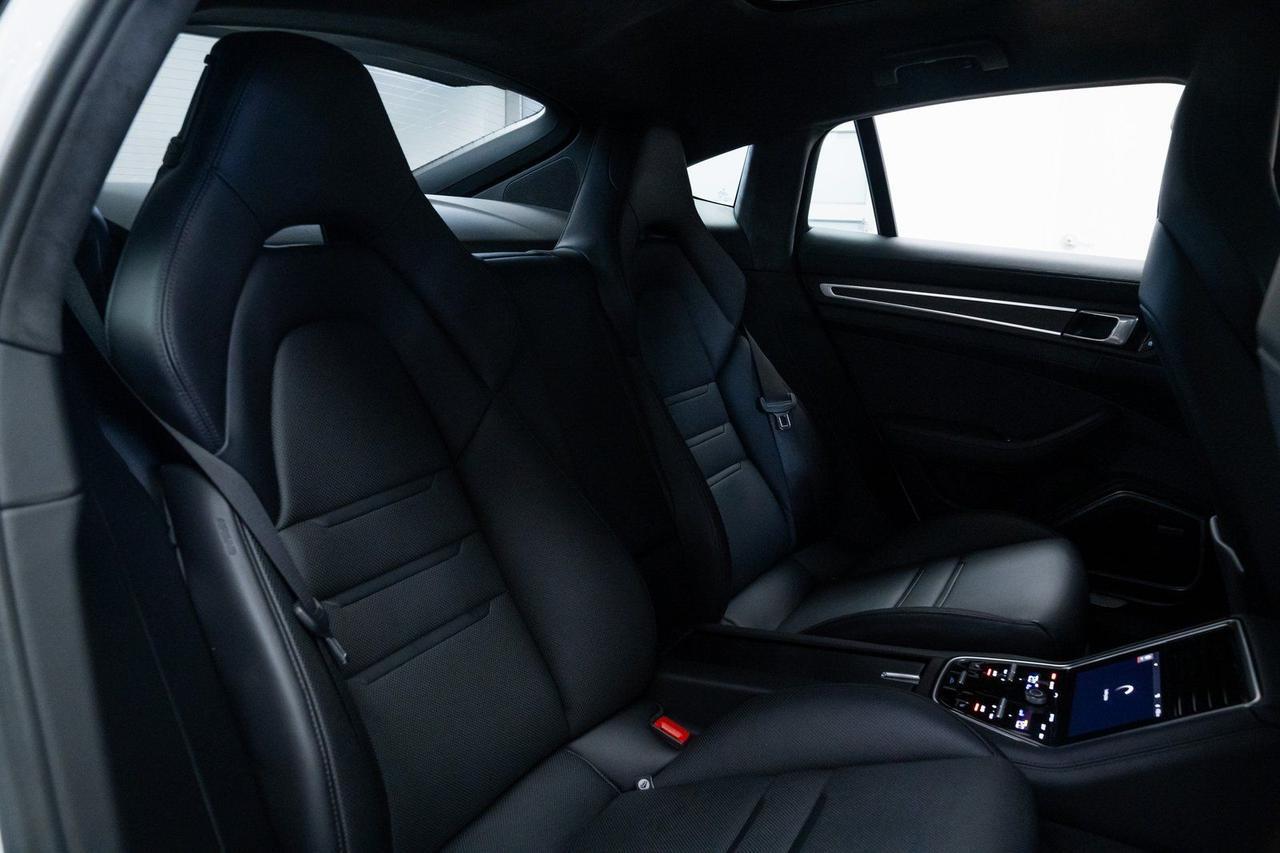 2019 Porsche Panamera Turbo 1 Owner Vented Seats Premium Plus Package Portland OR