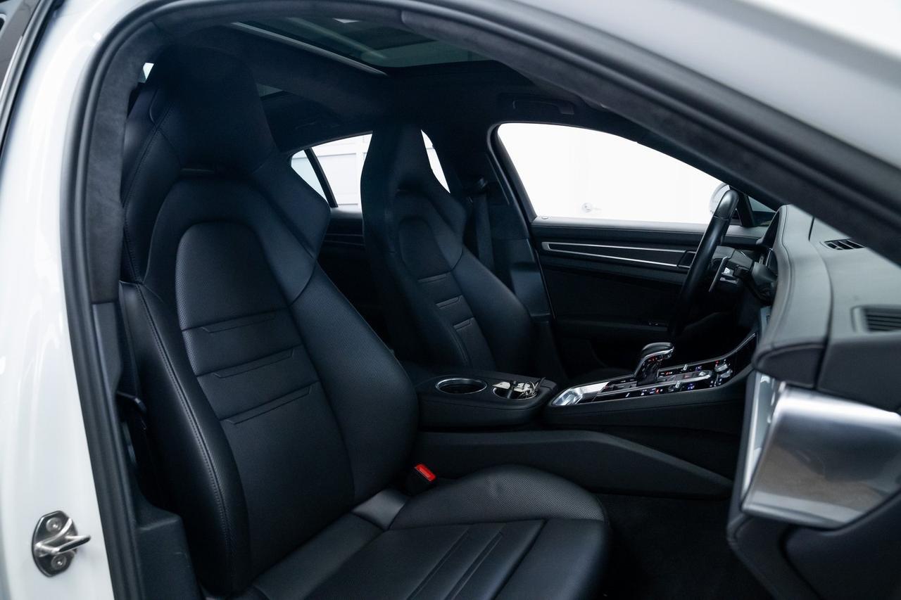 2019 Porsche Panamera Turbo 1 Owner Vented Seats Premium Plus Package Portland OR