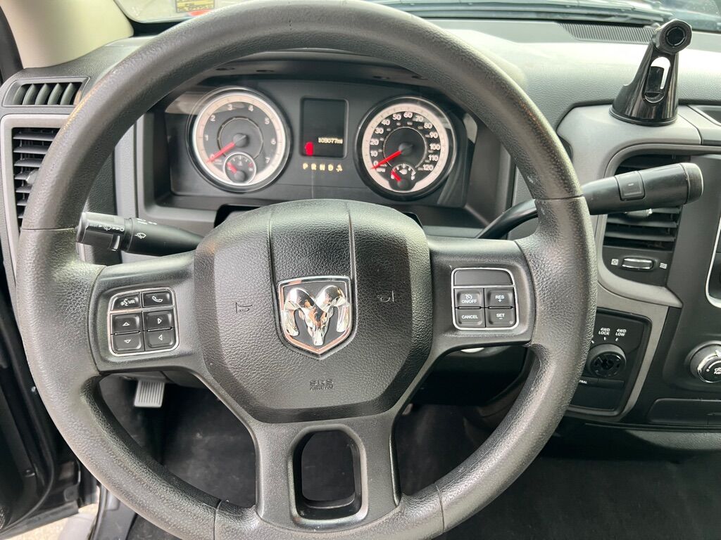 2019 RAM 1500 CLASSIC TRADESMAN Des Moines WA