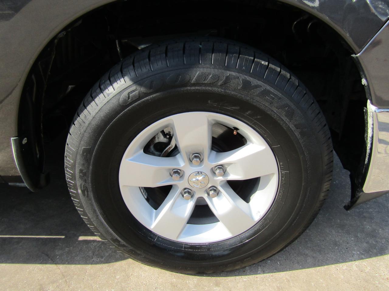 2019 RAM 1500 Classic SLT 4x2 Crew Cab 64 Box Grand Prairie TX