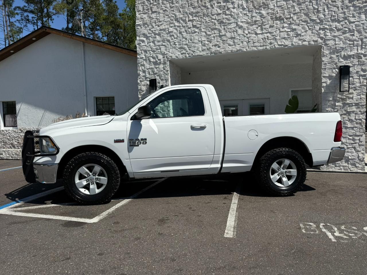 2019 RAM 1500 Classic SLT 4x4 Reg Cab 6'4" Box