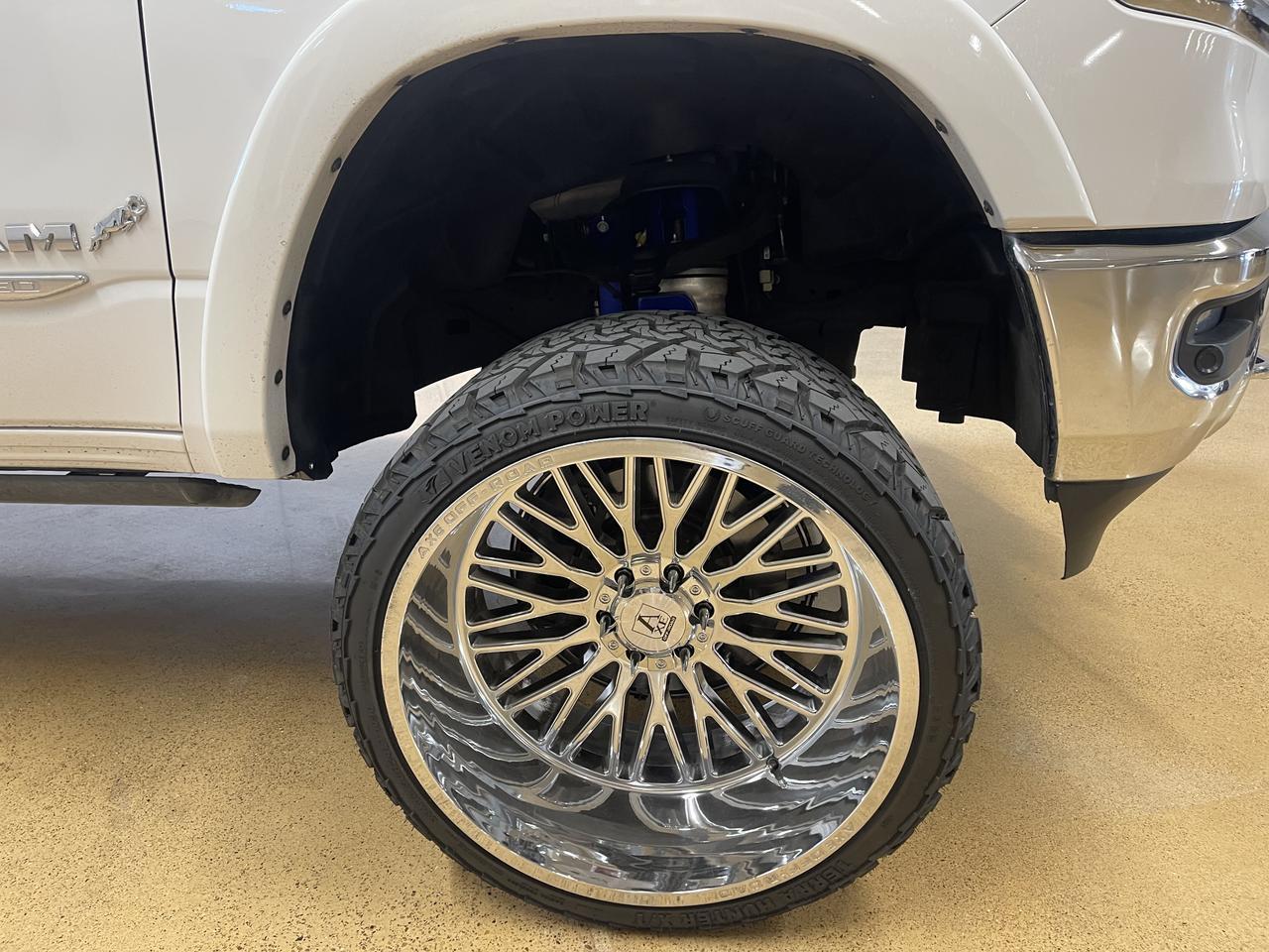 2019 Ram 1500 Limited photo 4