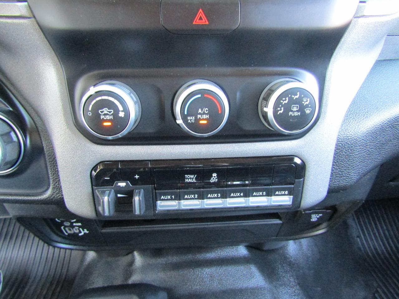 2019 RAM 2500 Tradesman 4x4 Crew Cab 8 Box Grand Prairie TX