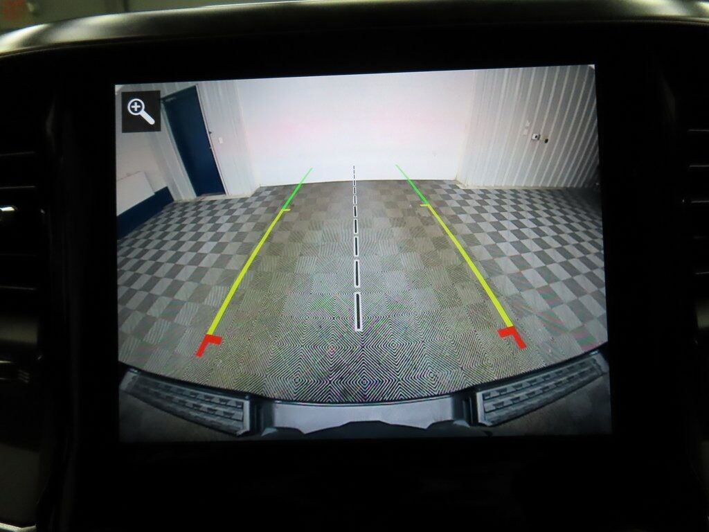 2019 Ram 1500 4x4 Crew Cab Big Horn Fond du Lac WI