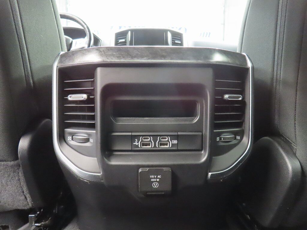 2019 Ram 1500 4x4 Crew Cab Big Horn Fond du Lac WI