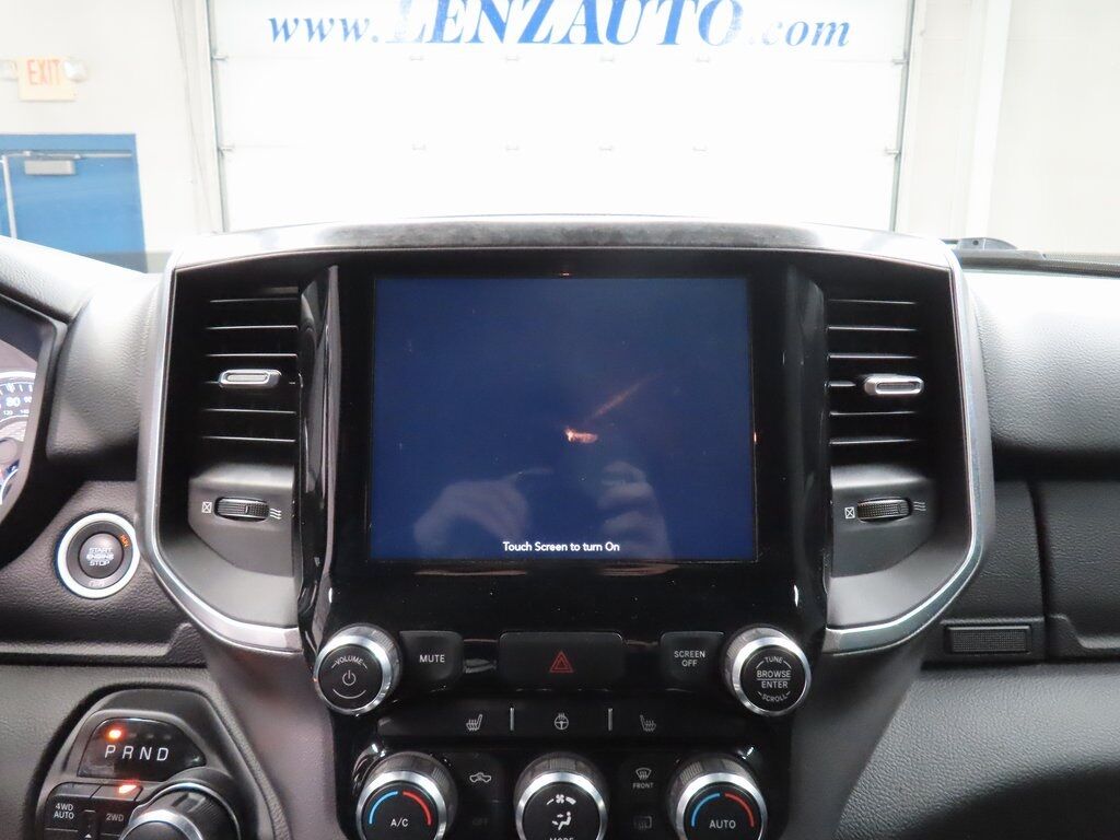 2019 Ram 1500 4x4 Crew Cab Big Horn Fond du Lac WI