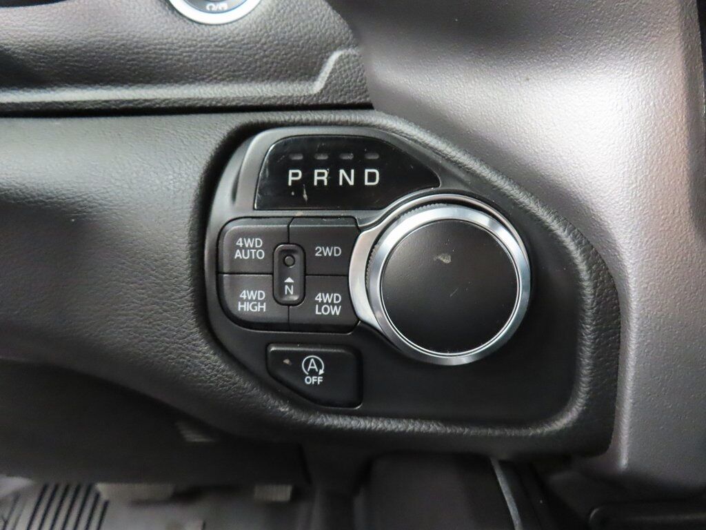 2019 Ram 1500 4x4 Crew Cab Big Horn Fond du Lac WI