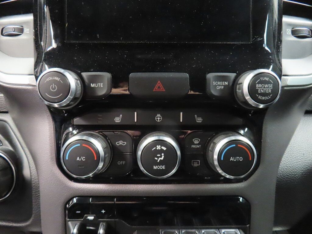 2019 Ram 1500 4x4 Crew Cab Big Horn Fond du Lac WI