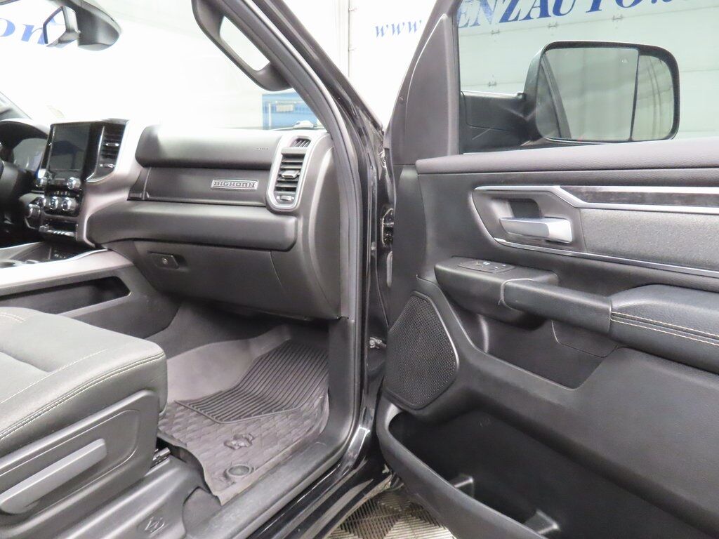 2019 Ram 1500 4x4 Crew Cab Big Horn Fond du Lac WI