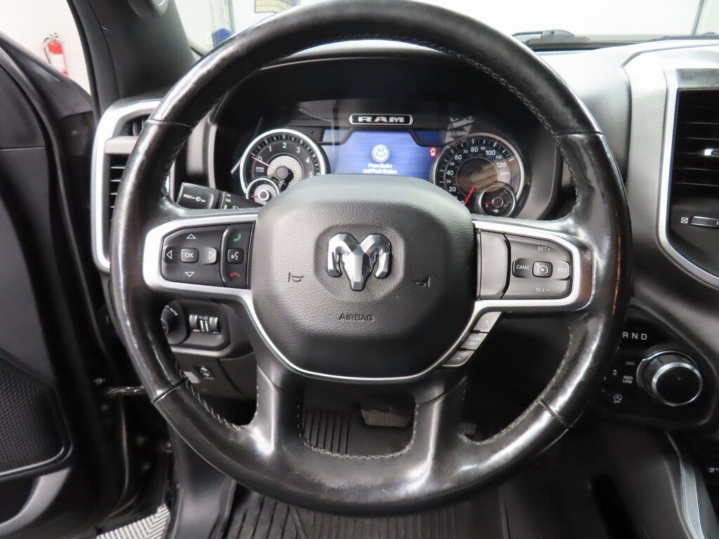 2019 Ram 1500 4x4 Crew Cab Big Horn Fond du Lac WI