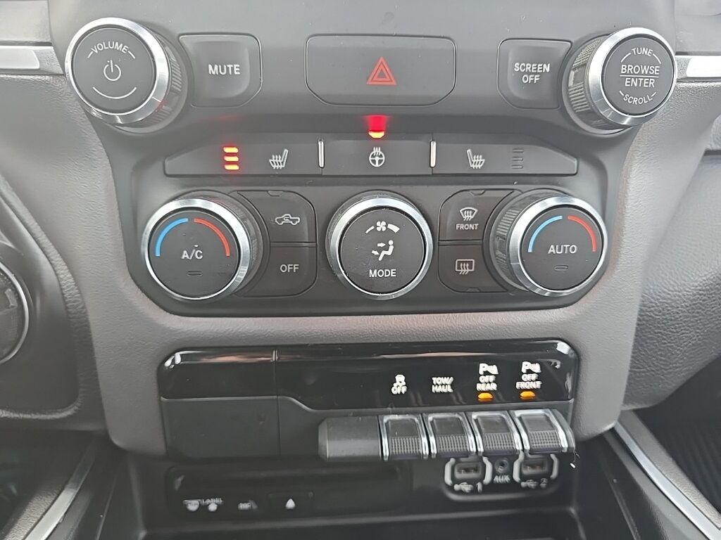 2019 Ram 1500 4x4 Crew Cab Big Horn Minocqua WI