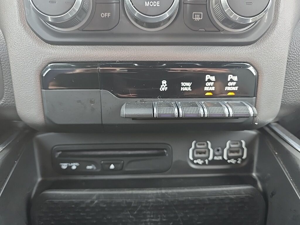 2019 Ram 1500 4x4 Crew Cab Big Horn Minocqua WI