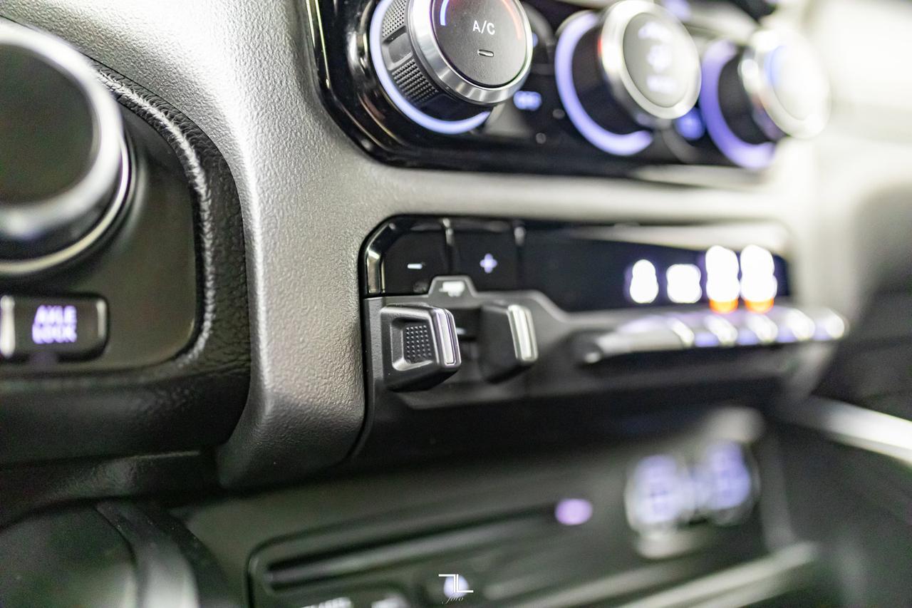 2019 Ram 1500 4x4 Crew Cab Big Horn Nav BCam Red Deer AB