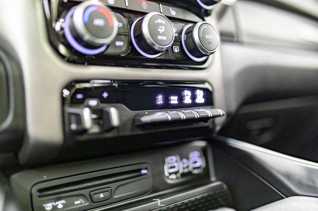 2019 Ram 1500 4x4 Crew Cab Big Horn Nav Roof BCam Red Deer AB