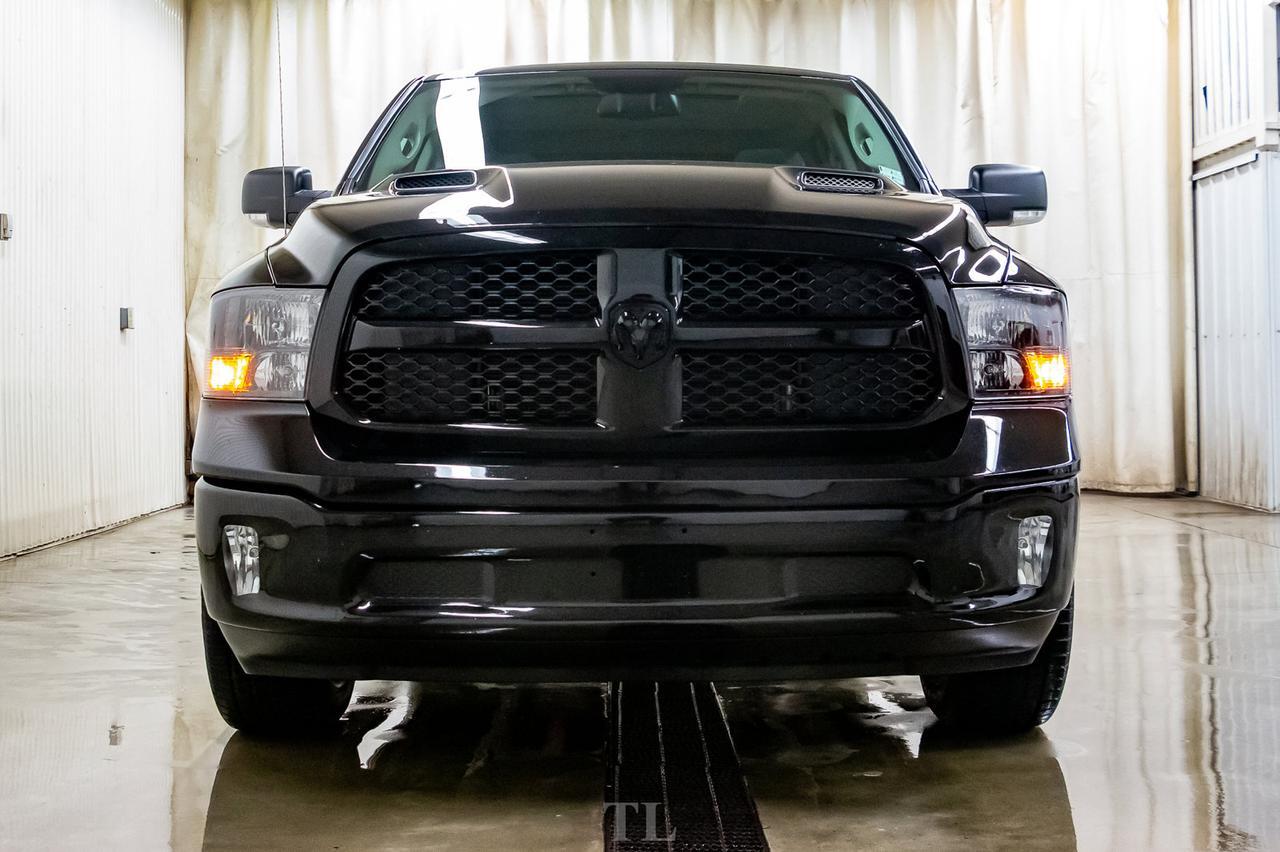 2019 Ram 1500 4x4 Crew Cab Classic Black Pkg. Roof BCam Red Deer AB