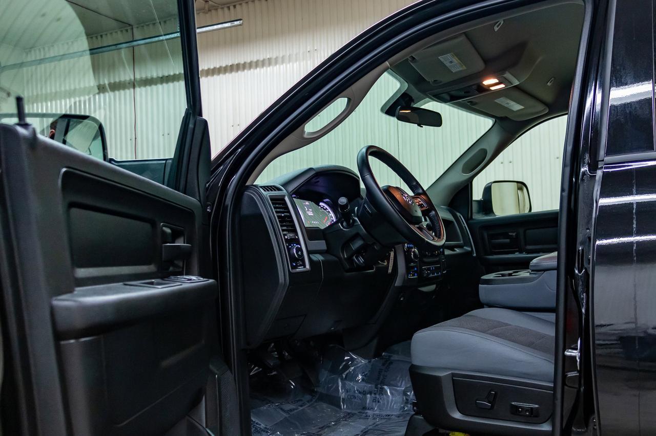 2019 Ram 1500 4x4 Crew Cab Classic Express BCam Red Deer AB