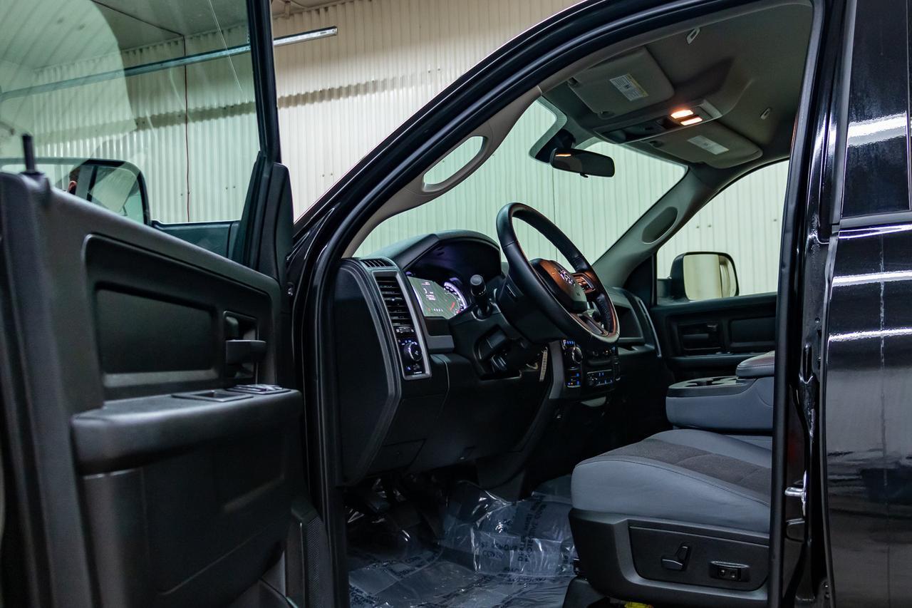 2019 Ram 1500 4x4 Crew Cab Classic Express BCam Red Deer AB