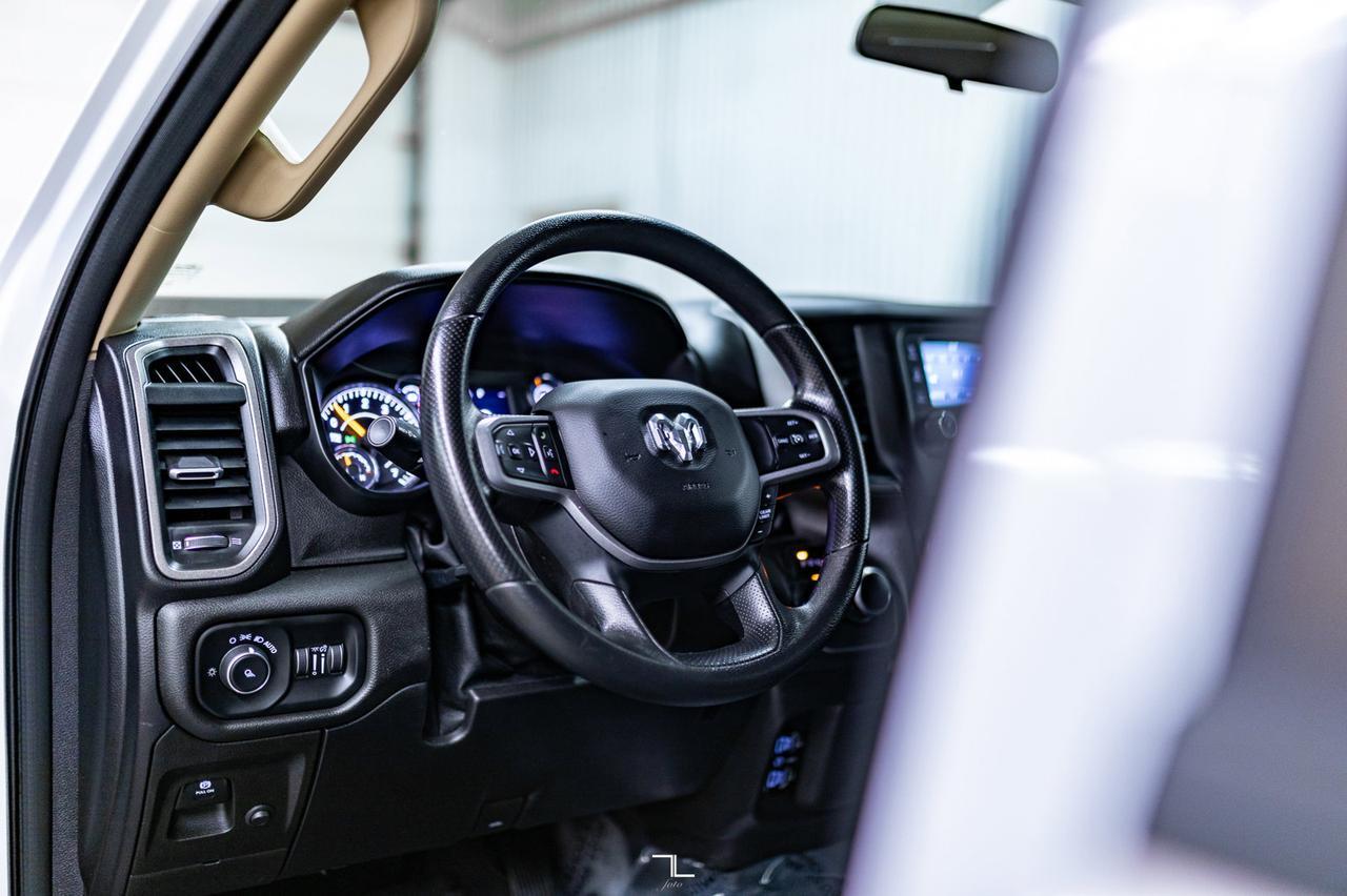 2019 Ram 1500 4x4 Crew Cab SXT Longbox BCam Topper Red Deer AB