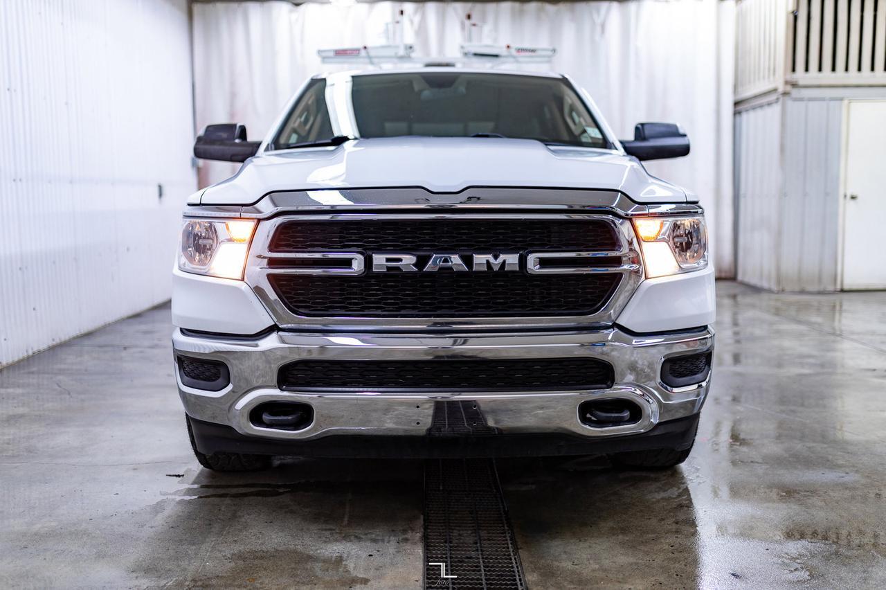 2019 Ram 1500 4x4 Crew Cab SXT Longbox BCam Topper Red Deer AB