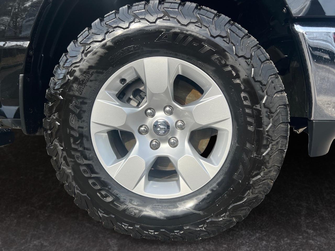 2019 Ram 1500 Big Horn CREW CAB 4X4, LOW MILEAGE, READY-ALERT BRAKING, BACKUP CAMERA WITH PARKING SENSORS, POWER REAR SLIDING WINDOW, REMOTE START, APPLE CARPLAY/ANDROID AUTO CAPABLE, NEW BFGOODRICH ALL TERRAIN TIRES, GO BIG ON OR OFF ROAD IN THIS RAM BIG HORN! Virginia Beach VA