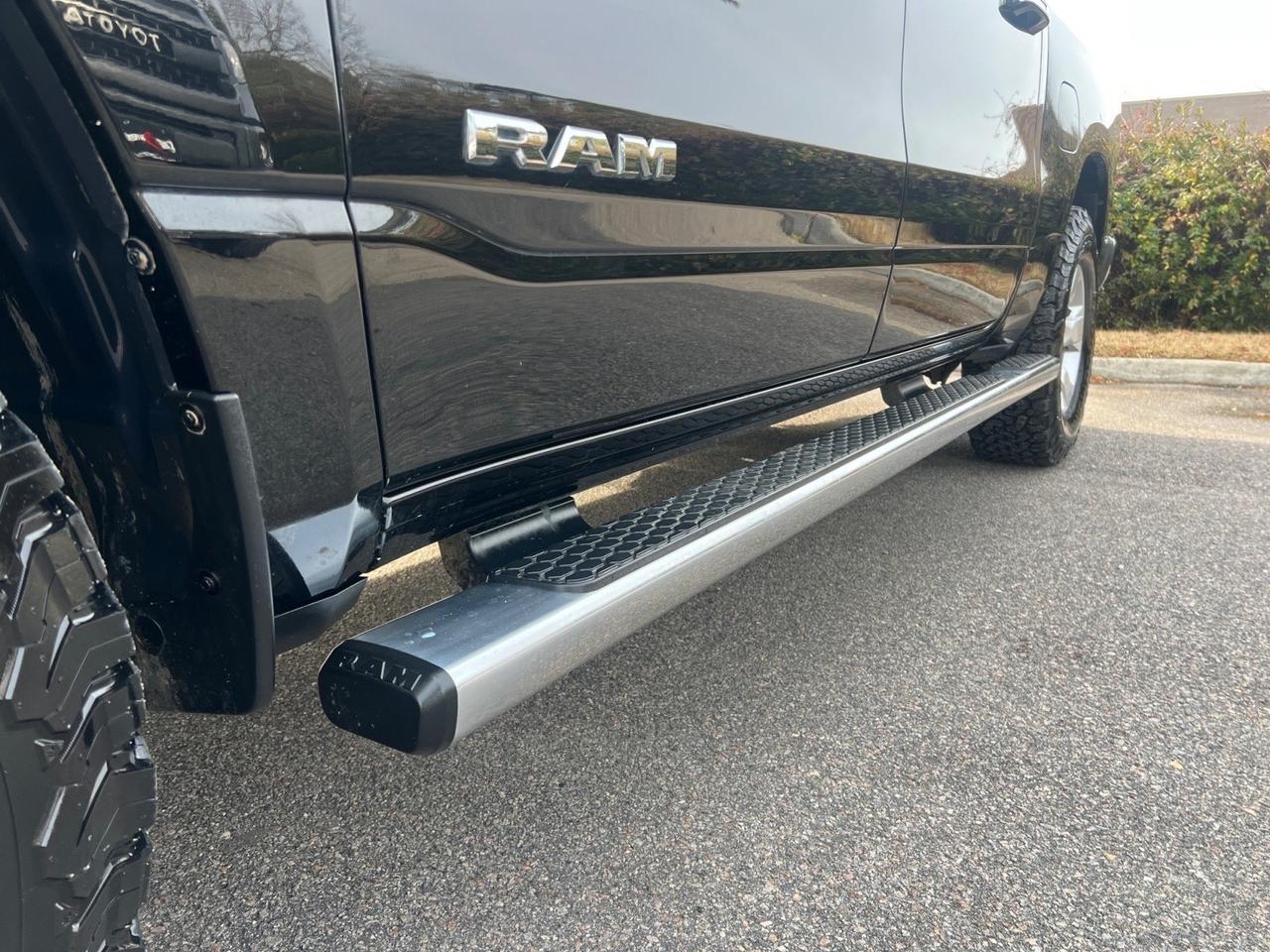 2019 Ram 1500 Big Horn CREW CAB 4X4, LOW MILEAGE, READY-ALERT BRAKING, BACKUP CAMERA WITH PARKING SENSORS, POWER REAR SLIDING WINDOW, REMOTE START, APPLE CARPLAY/ANDROID AUTO CAPABLE, NEW BFGOODRICH ALL TERRAIN TIRES, GO BIG ON OR OFF ROAD IN THIS RAM BIG HORN! Virginia Beach VA