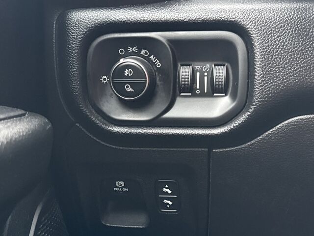 2019 Ram 1500 Big Horn Crew Cab 4WD Arlington VA