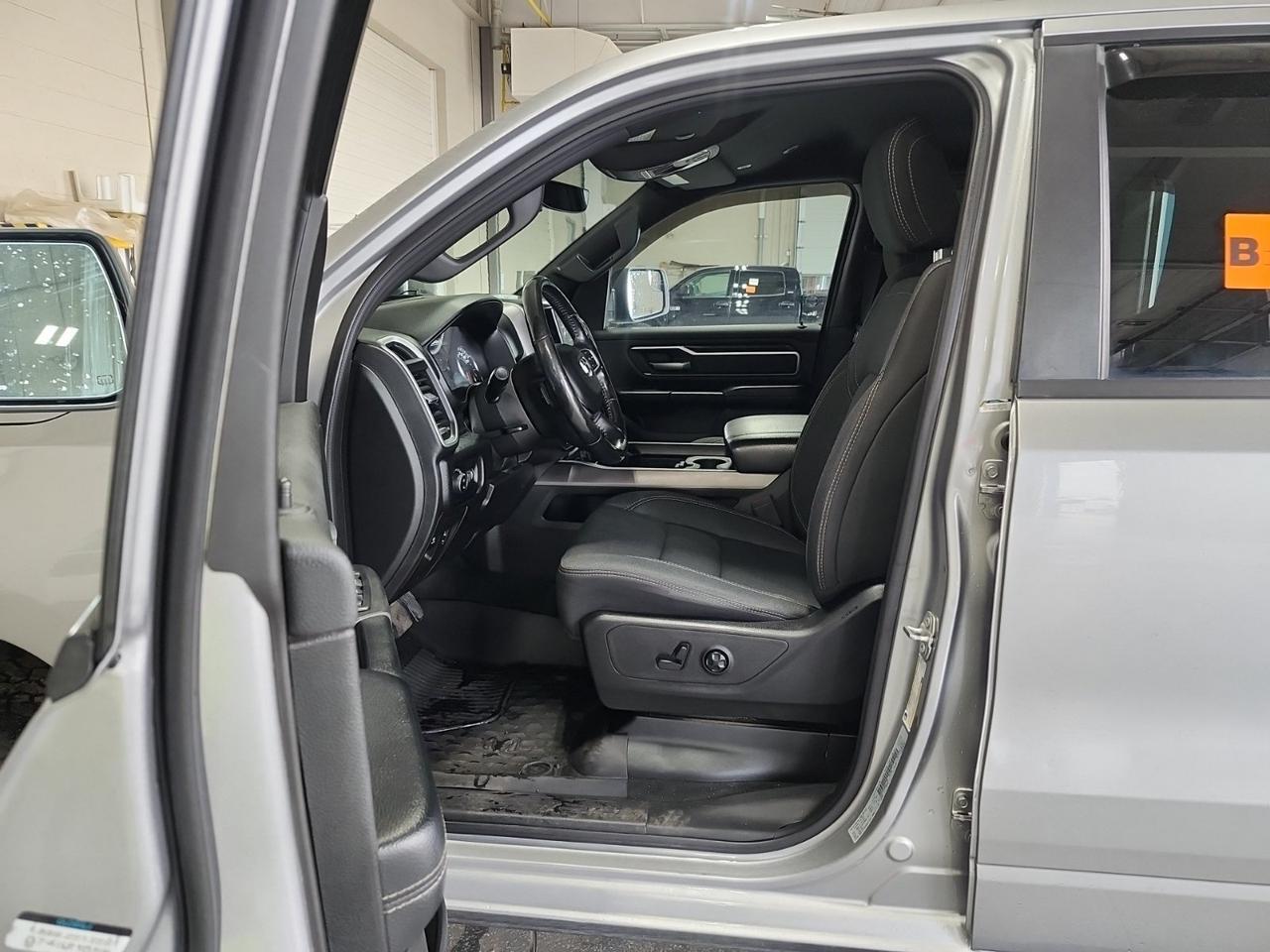 2019 Ram 1500 Big Horn Crew Cab 4x4 | HEMI V8 | NAV | Remote Start | Backup Camera | Park Assist Redwater AB