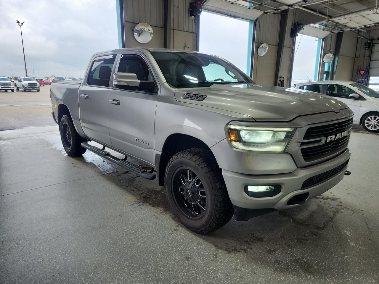 2019 Ram 1500 Big Horn Crew Cab 4x4 | HEMI V8 | NAV | Remote Start | Backup Camera | Park Assist Redwater AB