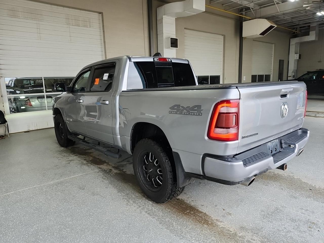 2019 Ram 1500 Big Horn Crew Cab 4x4 | HEMI V8 | NAV | Remote Start | Backup Camera | Park Assist Redwater AB