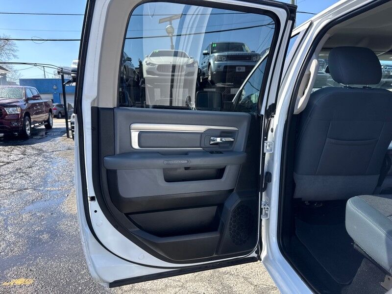 2019 Ram 1500 Big Horn Crew Cab LB 4WD Arlington VA