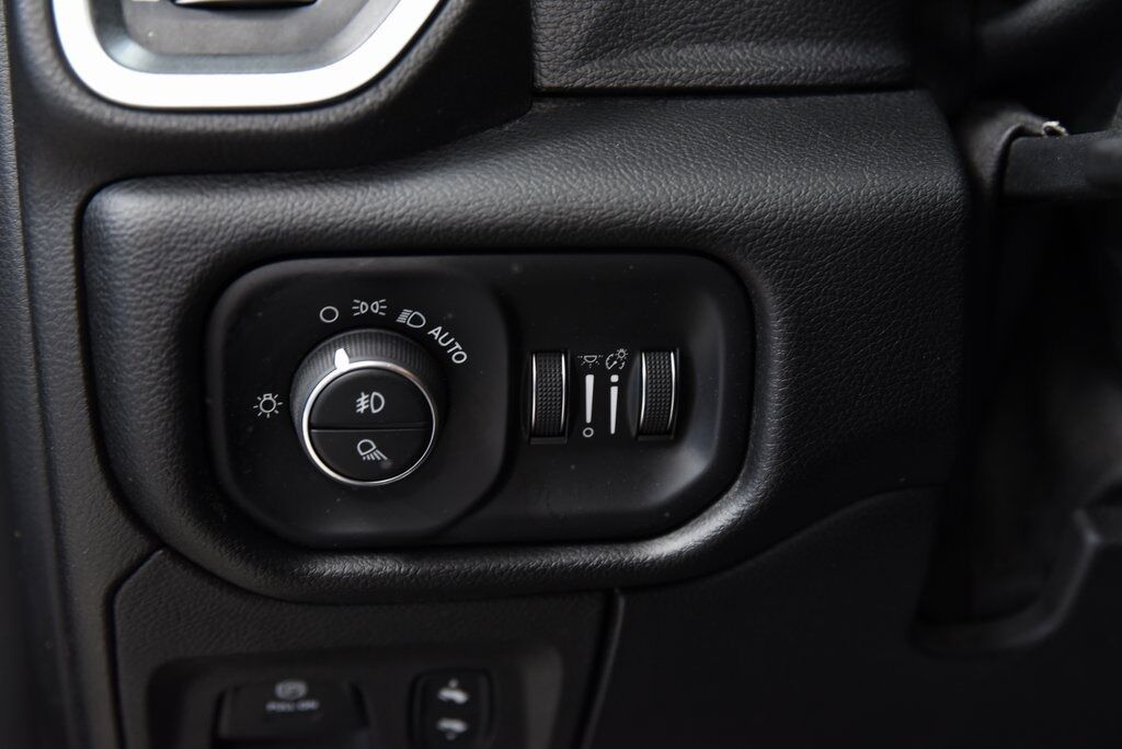 2019 Ram 1500 Big Horn/Lone Star Akron