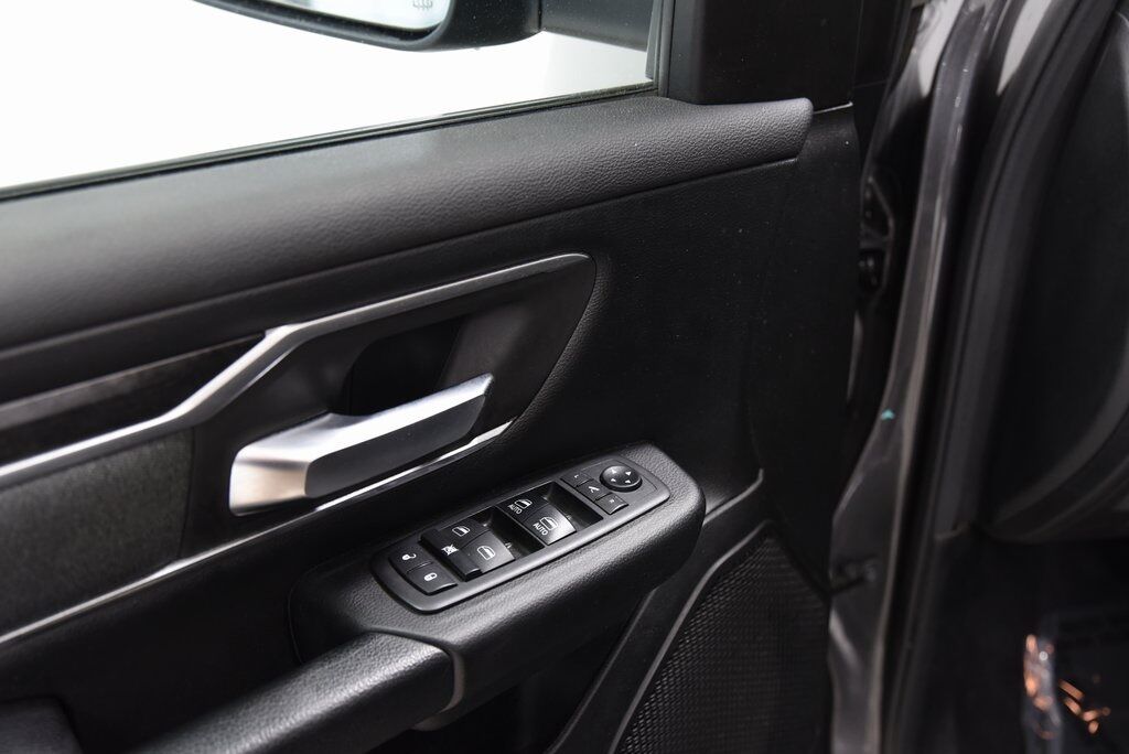 2019 Ram 1500 Big Horn/Lone Star Akron