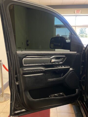 2019 Ram 1500 Big Horn/Lone Star Crew Cab 4x4 5'7 Box Charlotte NC