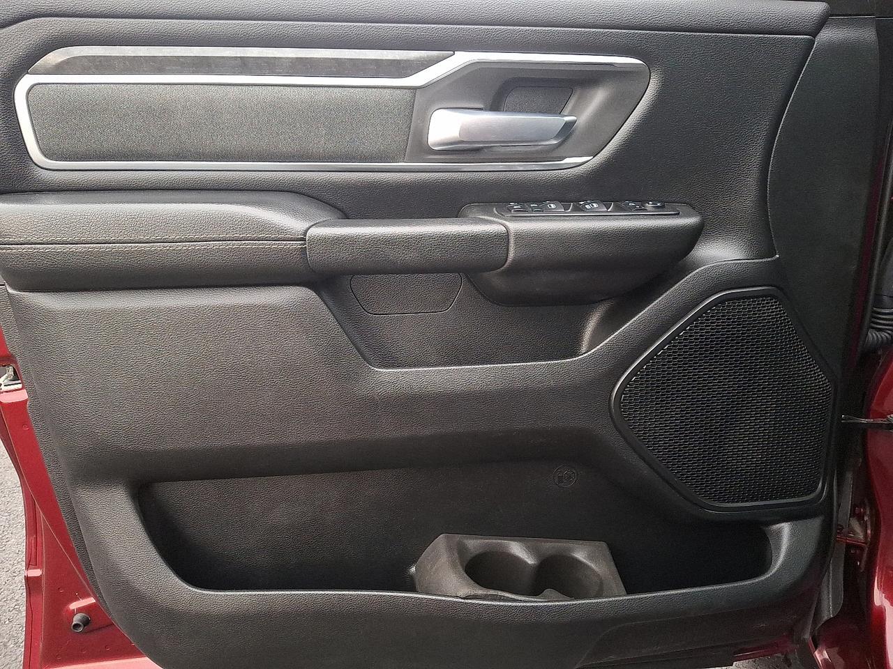 2019 Ram 1500 Big Horn/Lone Star Crew Cab 4x4 5&apos;7&quot; Box Vineland NJ