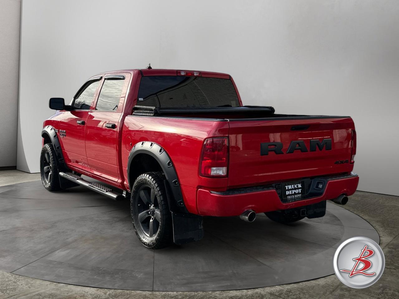 2019 Ram 1500 CLASSIC Crew  Cab 4x4 Express Hemi