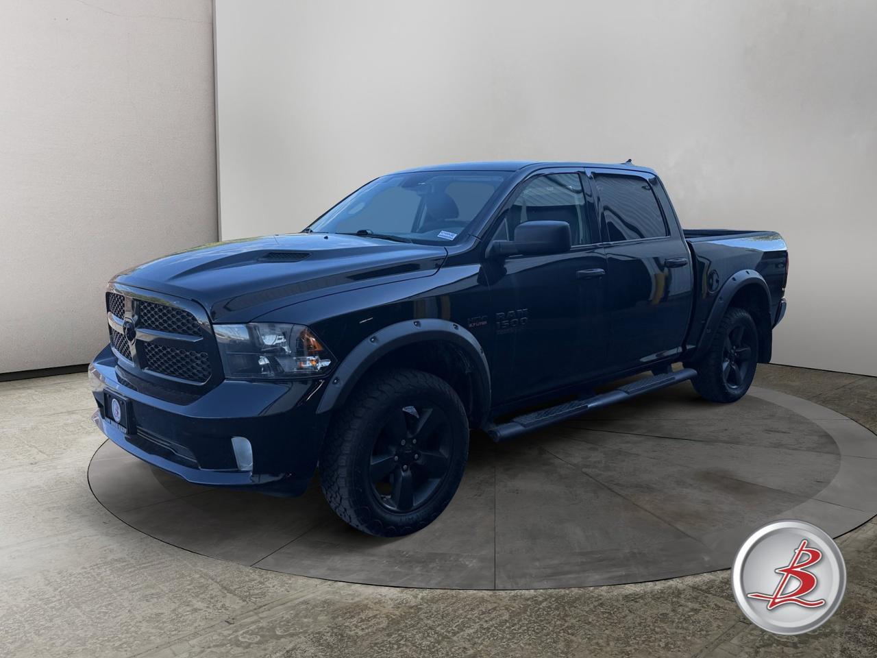 2019 Ram 1500 CLASSIC Crew Cab 4x4 Express Hemi