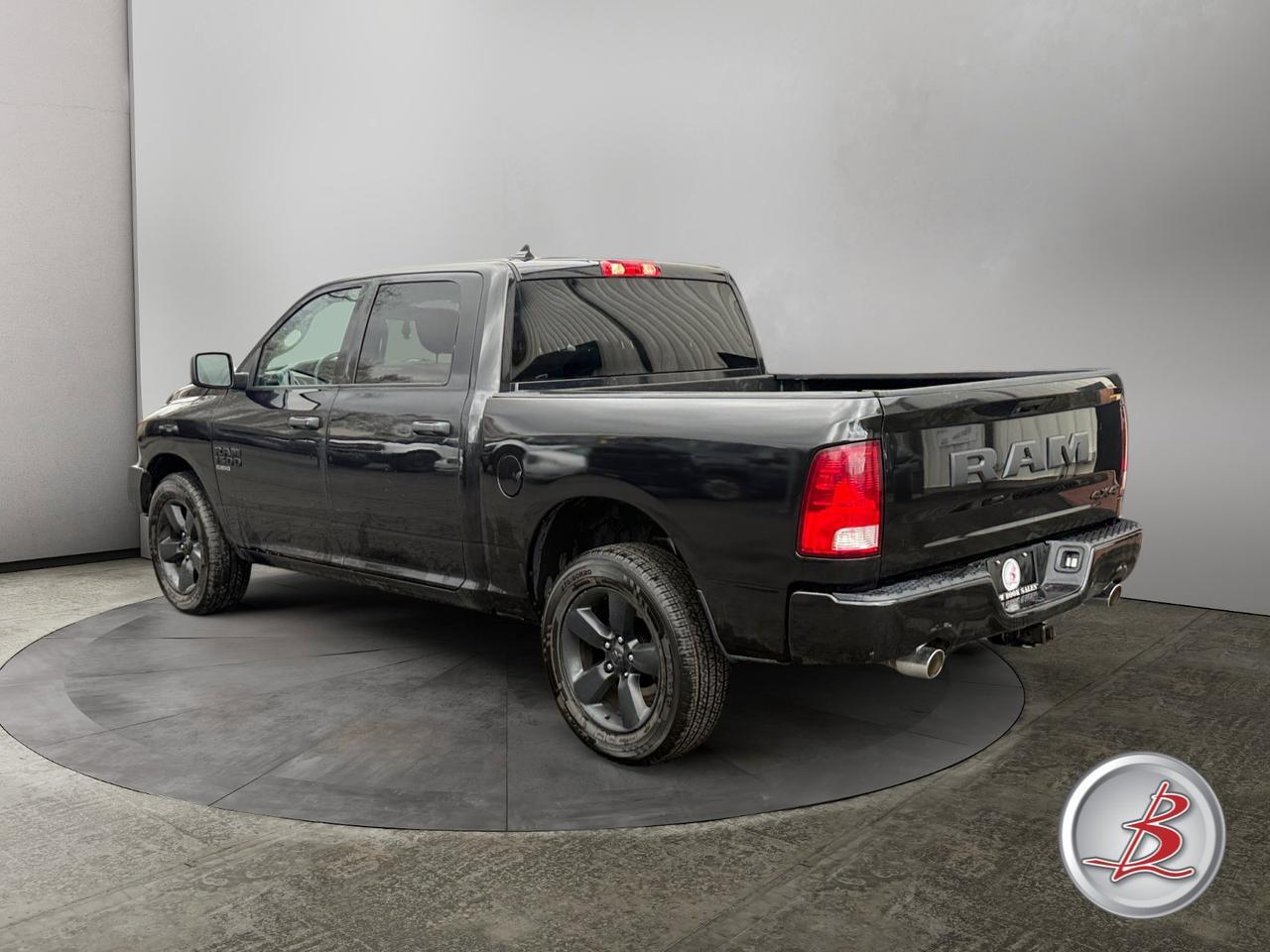 2019 Ram 1500 CLASSIC Crew Cab 4x4 Express Hemi