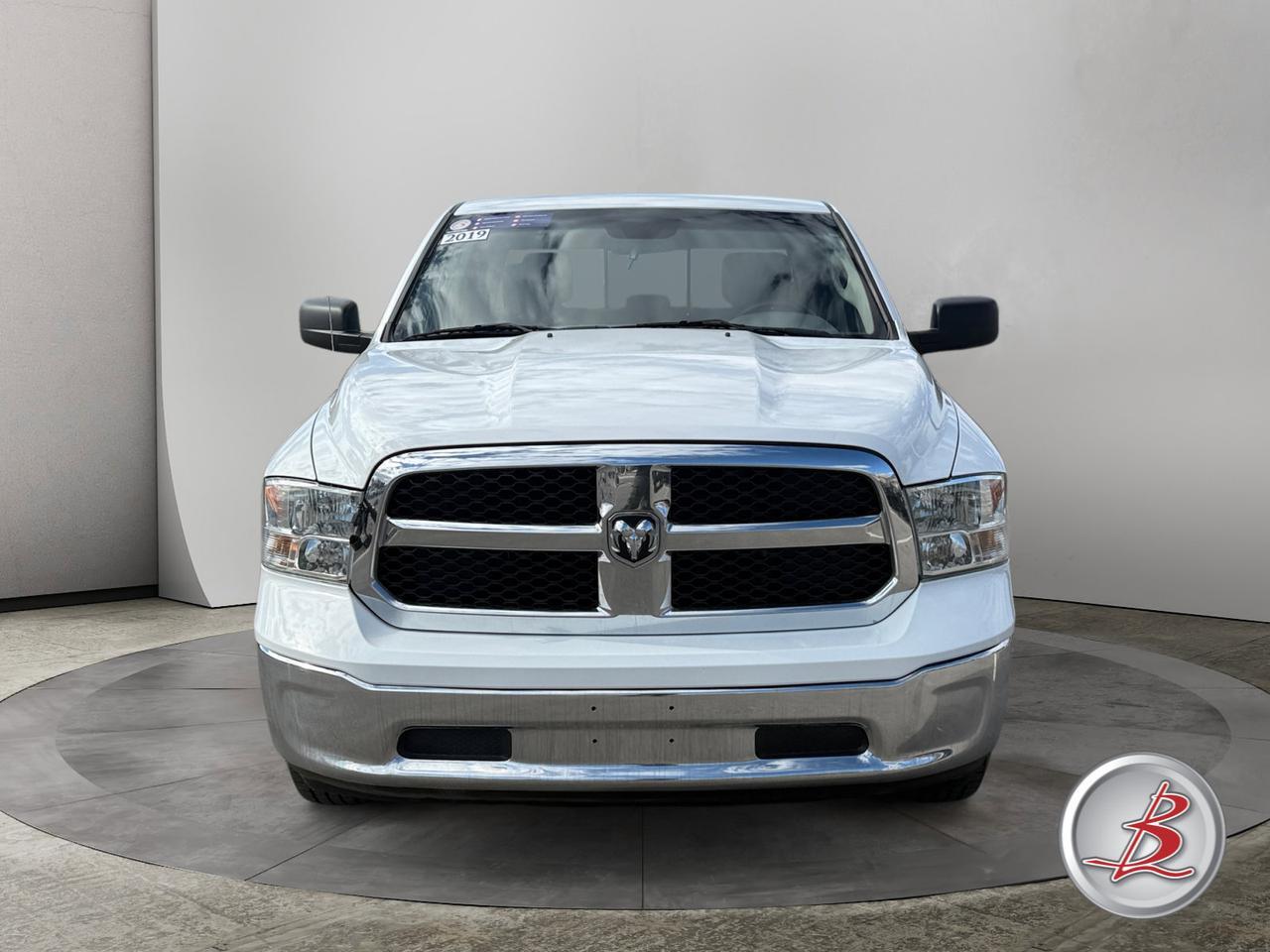 2019 Ram 1500 CLASSIC Crew Cab 4x4 SLT Hemi