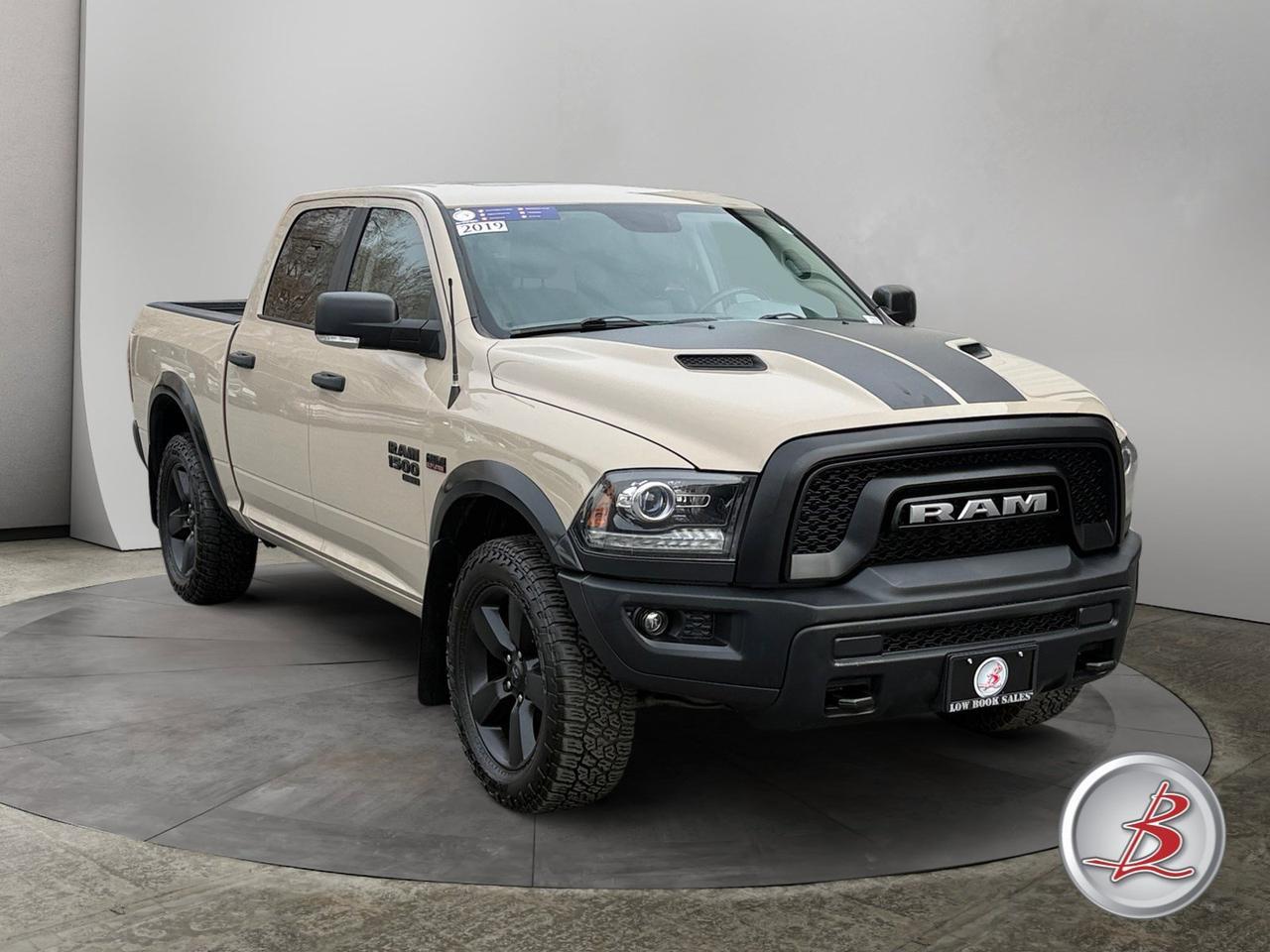 2019 Ram 1500 CLASSIC Crew Cab 4x4 Warlock Hemi