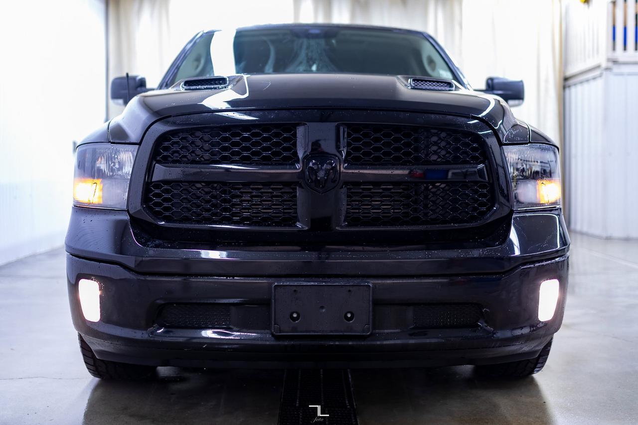 2019 Ram 1500 Classic 4x4 Crew Cab Black Package EcoDiesel Leather Roof Nav Red Deer AB