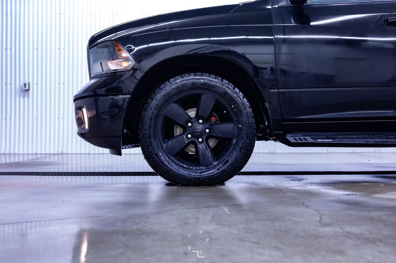 2019 Ram 1500 Classic 4x4 Crew Cab Black Package EcoDiesel Leather Roof Nav Red Deer AB