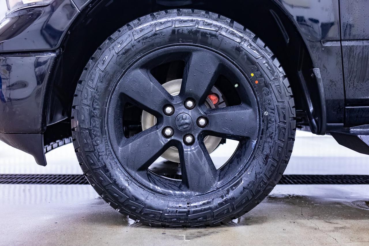 2019 Ram 1500 Classic 4x4 Crew Cab Black Package EcoDiesel Leather Roof Nav Red Deer AB