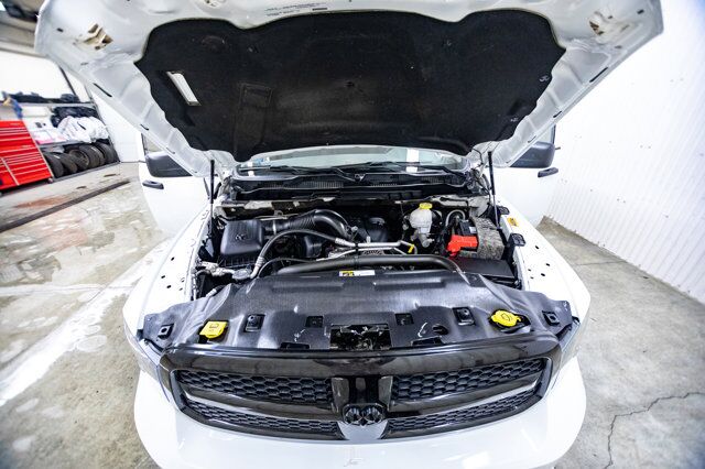 2019 Ram 1500 Classic 4x4 Crew Cab Express BCam Red Deer AB